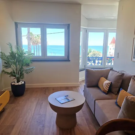 Rent4rest Seafront Apartment Estoril