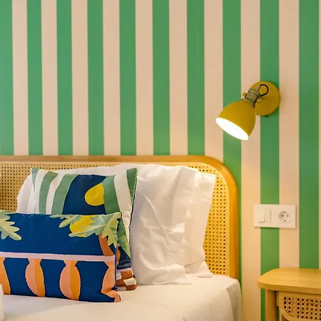 Rent4rest Seafront Lägenhet Estoril