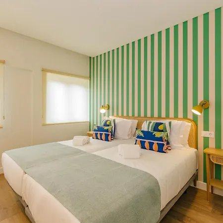 Rent4rest Seafront Lägenhet Estoril