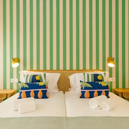 Lägenhet Rent4rest Seafront Estoril