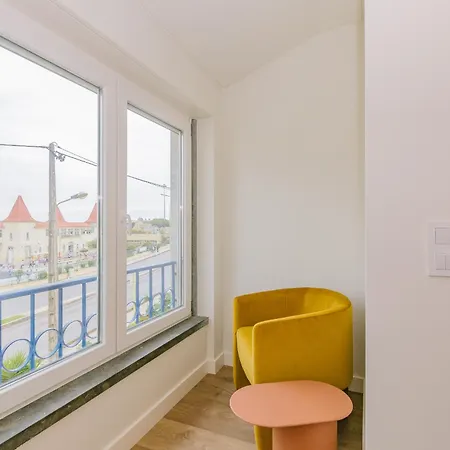 Rent4rest Seafront Lägenhet