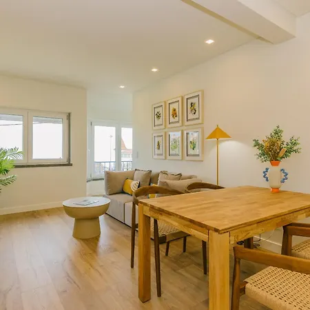 Lägenhet Rent4rest Seafront Estoril