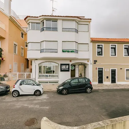 Rent4rest Seafront Lägenhet *