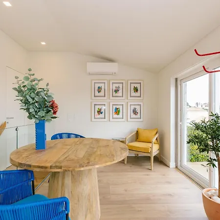 Lägenhet Rent4rest Seafront Estoril