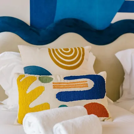 Rent4rest Seafront Lägenhet *