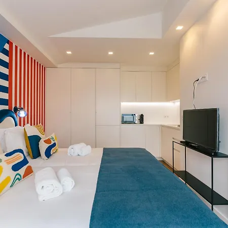 Rent4rest Seafront * Estoril