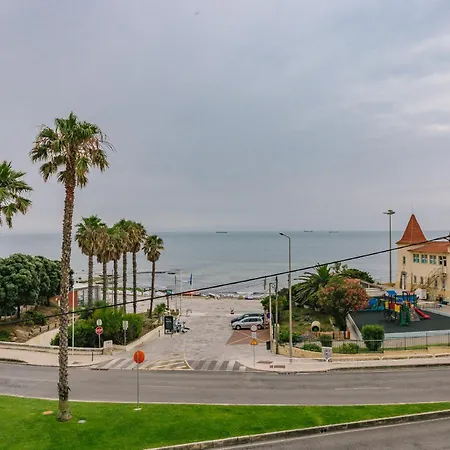 Rent4rest Seafront Lägenhet