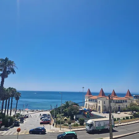 Rent4rest Seafront Lägenhet *